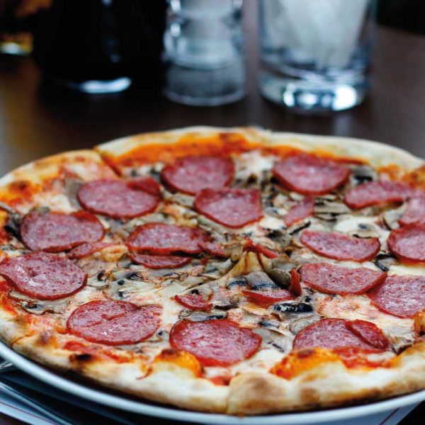 Pizza im Restaurant Vapiano als Referenz für RMS/RMH